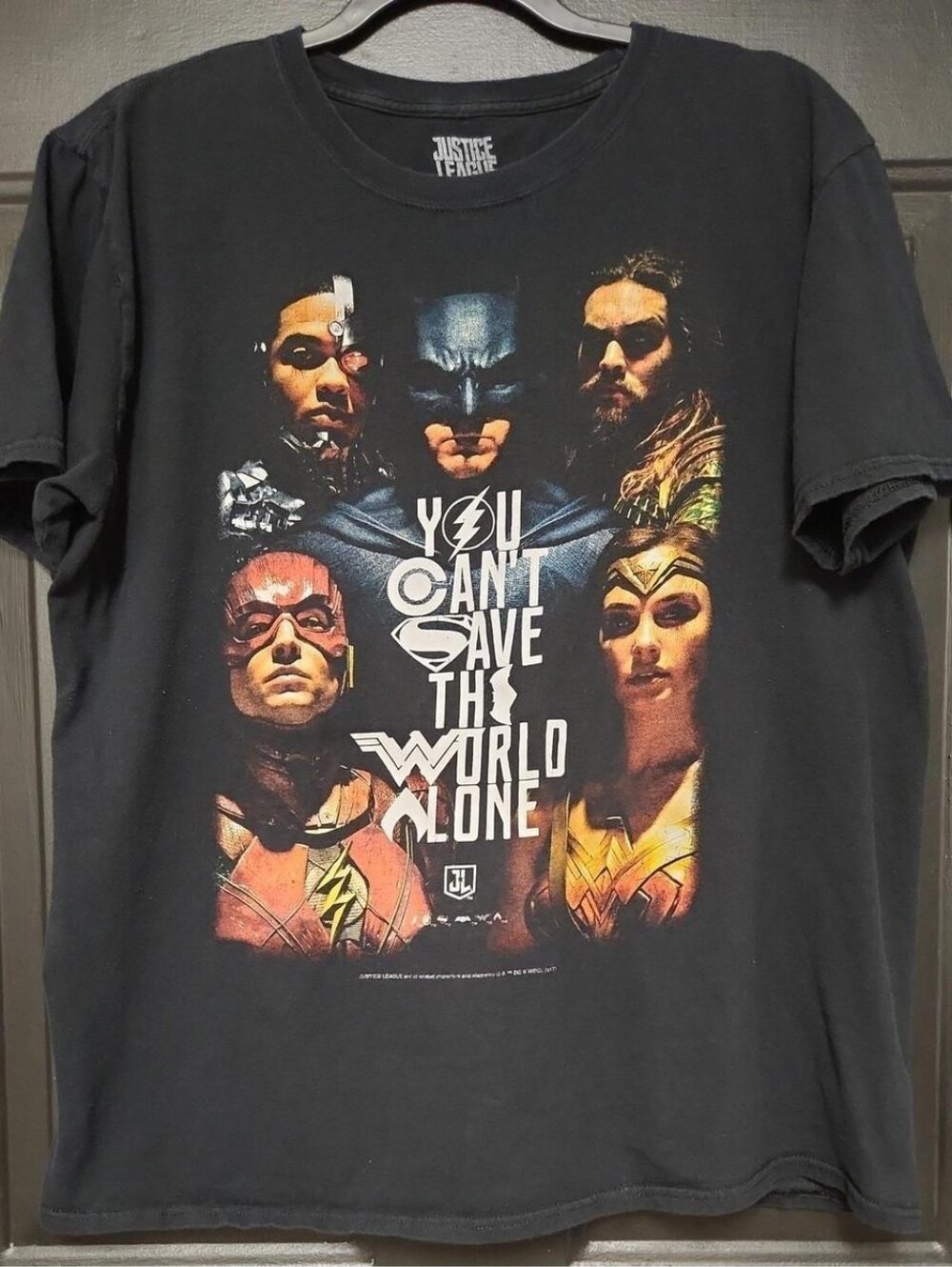 DC Comics Justice League T-Shirt Large Black Tee Can't Save World Alone Cotton